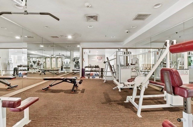 183 Oak Street # 307