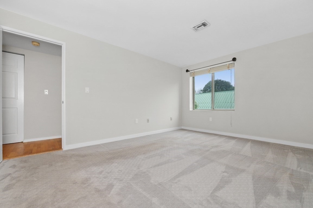 183 Oak Street # 307