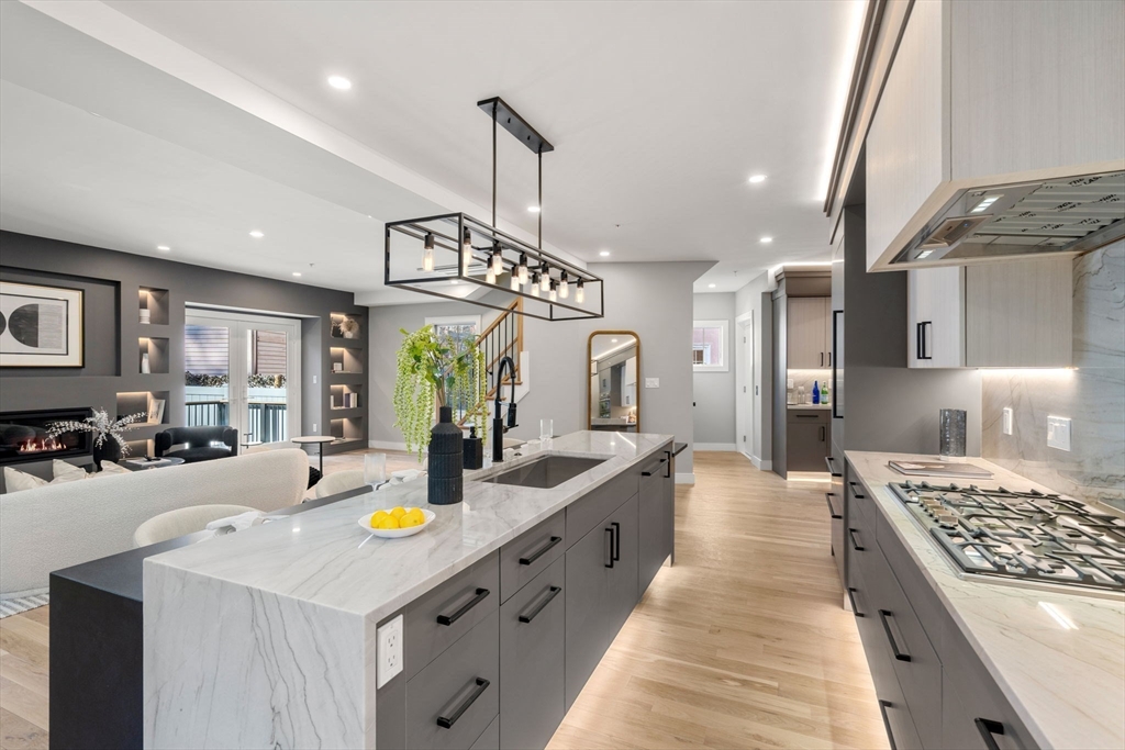 71 Greenough St # 1 Unit: 71-1