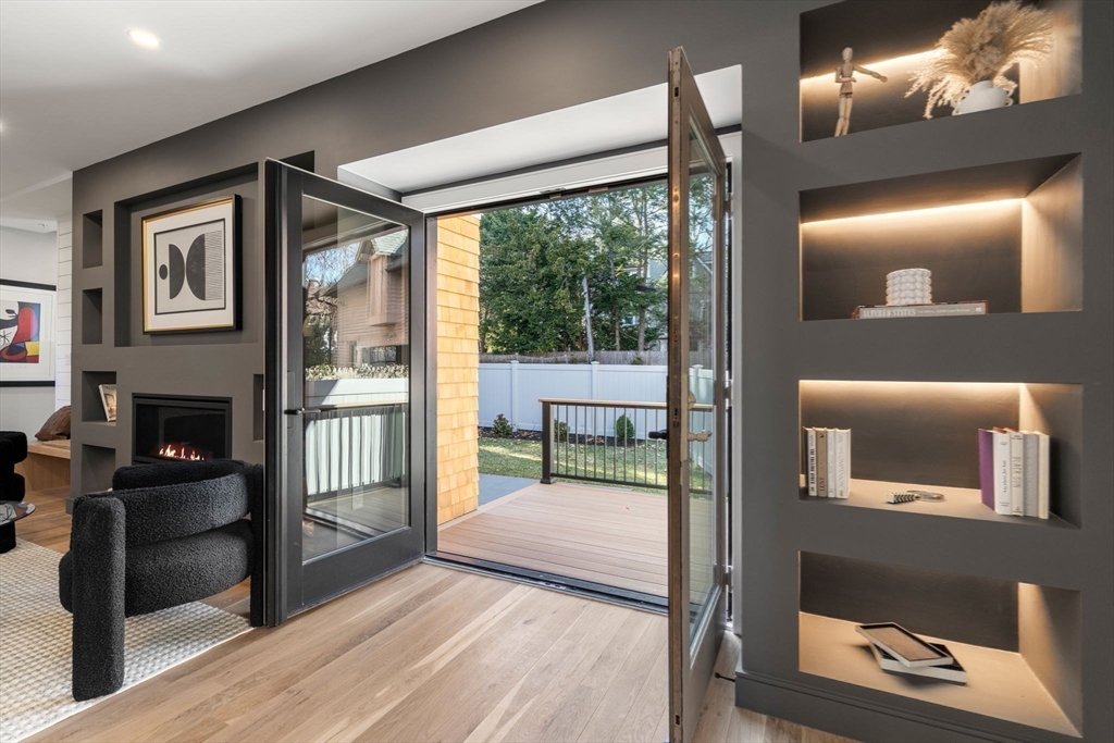 71 Greenough St # 1 Unit: 71-1