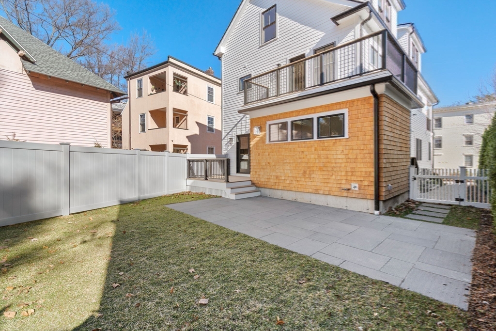 71 Greenough St # 1 Unit: 71-1