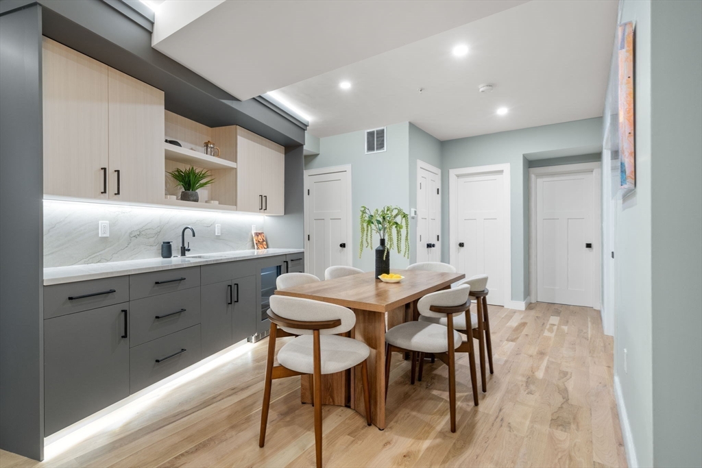 71 Greenough St # 1 Unit: 71-1