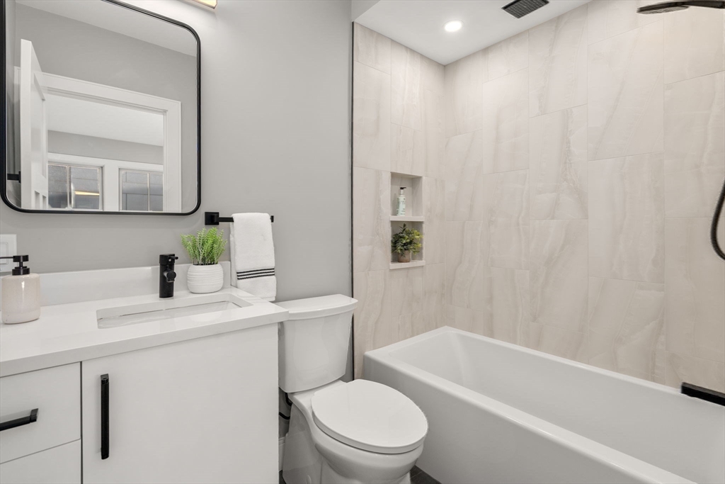 71 Greenough St # 1 Unit: 71-1