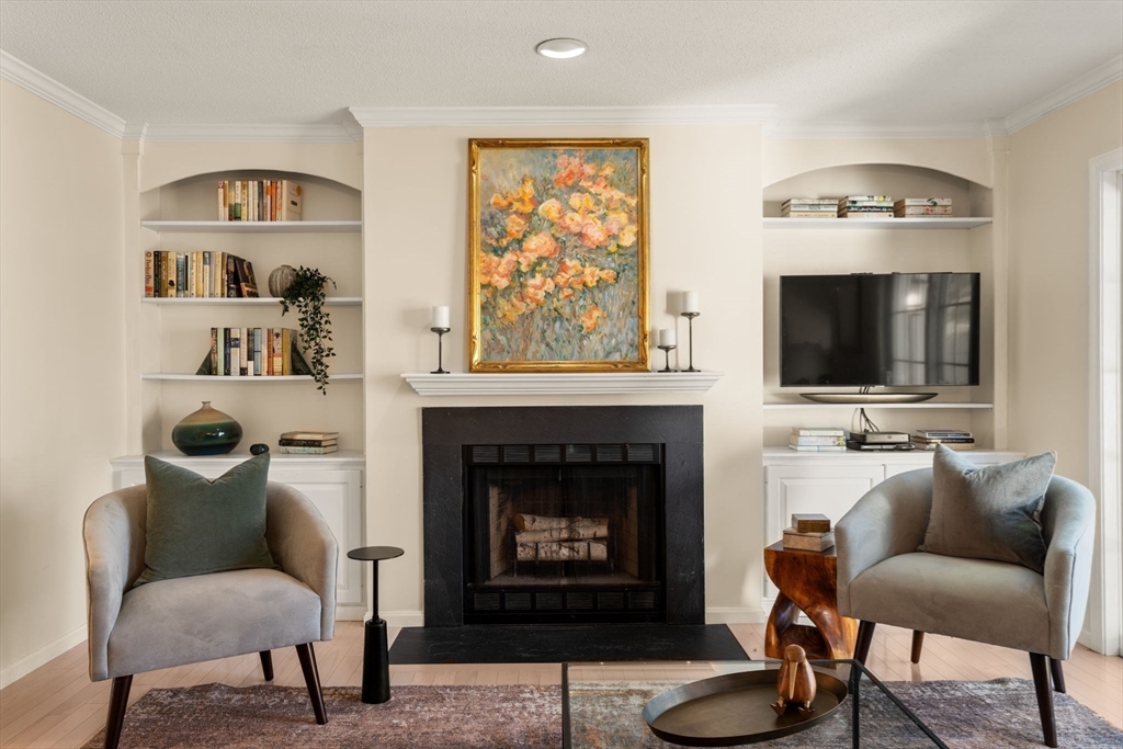 160 Pine Street # 12