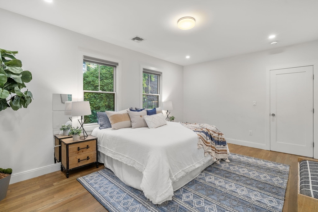 188 Mason Ter # 188, Brookline Unit: 188