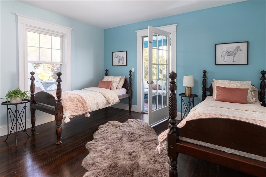 54 Sturges Rd, Boston