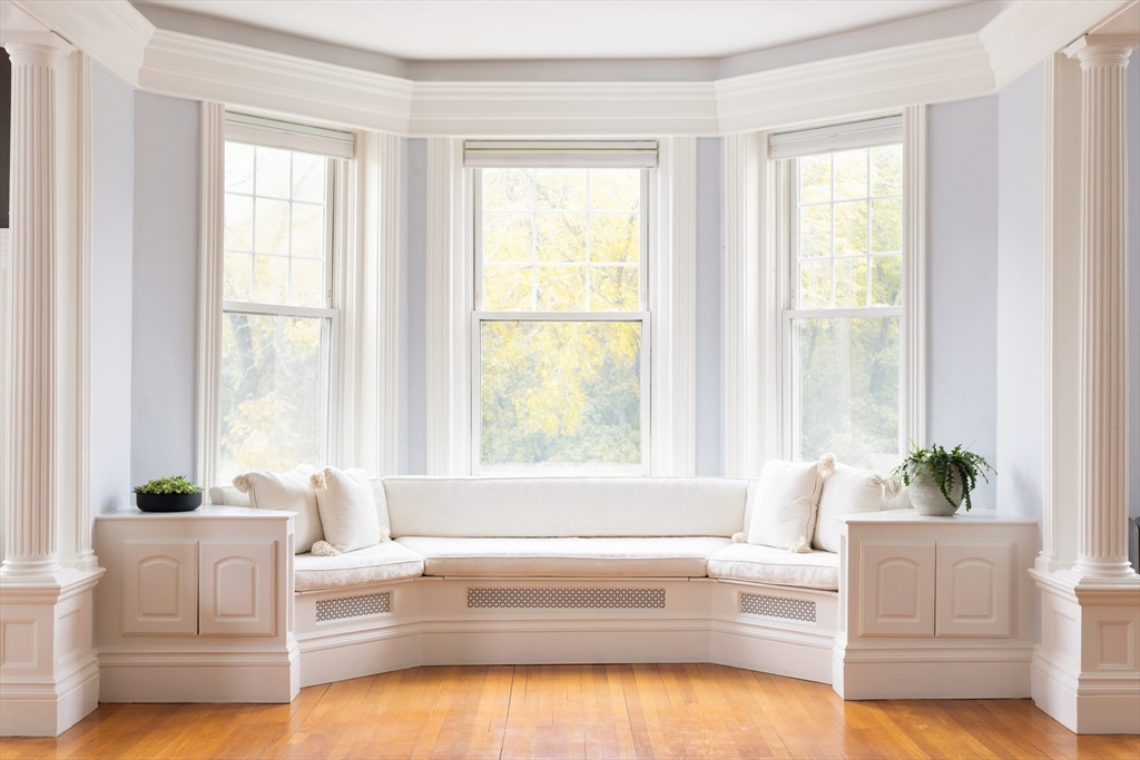 487 Boylston St. # 3, Brookline Unit: 3