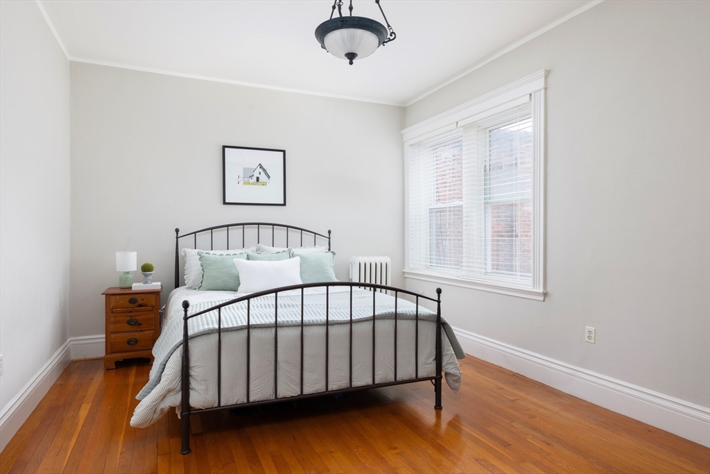 487 Boylston St. # 3, Brookline Unit: 3