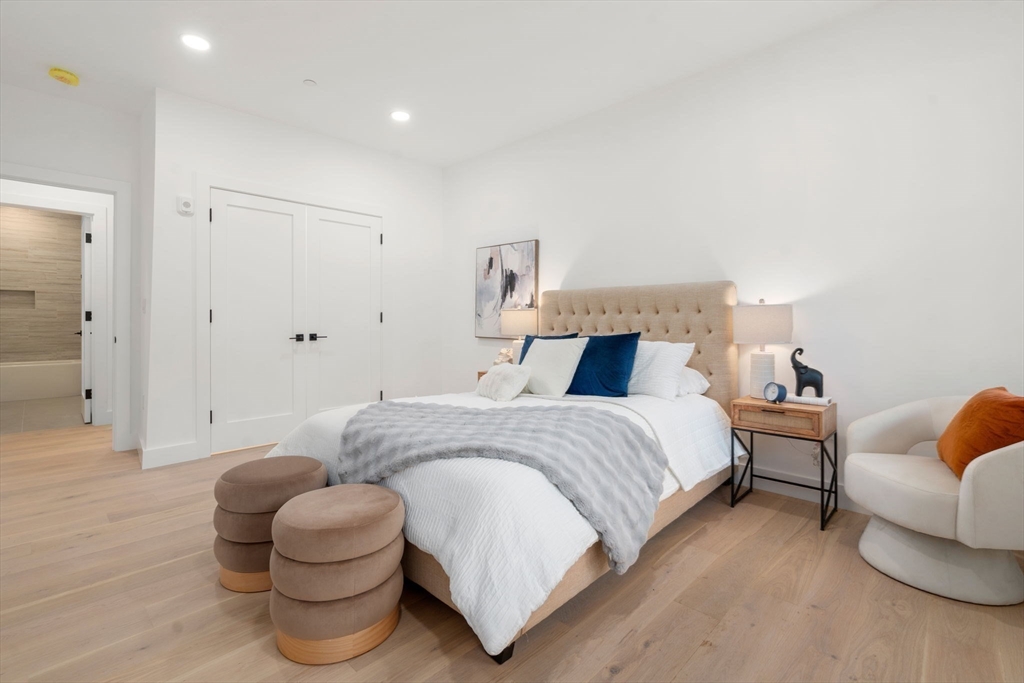 16 Stearns Rd # 207, Wellesley Unit: 207