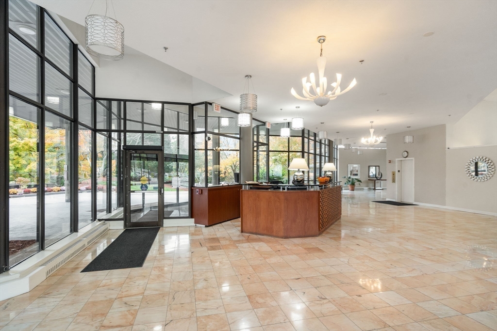 250 Hammond Pond Parkway # 1604N