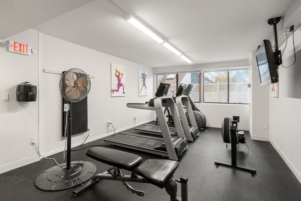 250 Hammond Pond Parkway # 1604N