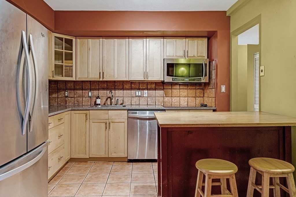 405 Langley Road # B Unit: 2-B