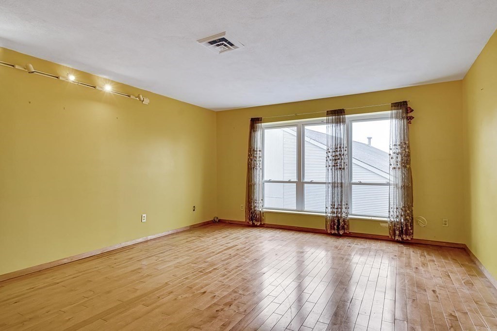 405 Langley Road # B Unit: 2-B