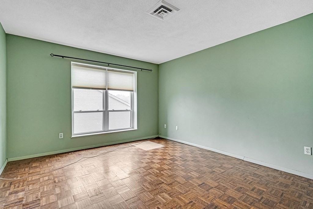 405 Langley Road # B Unit: 2-B