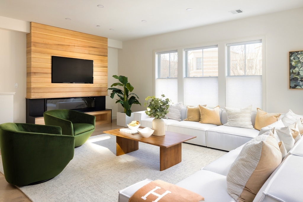 63-65 Green Street # 1