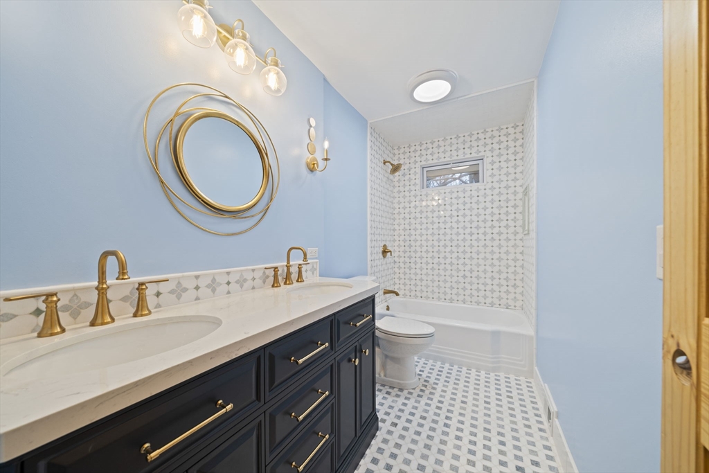 12 Sabrina Farm Road