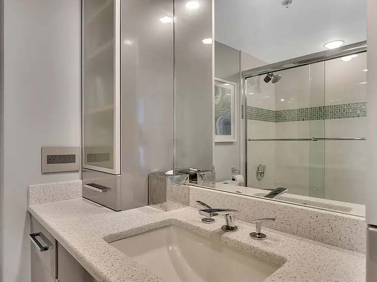 250 Hammond Pond Parkway # 1505N