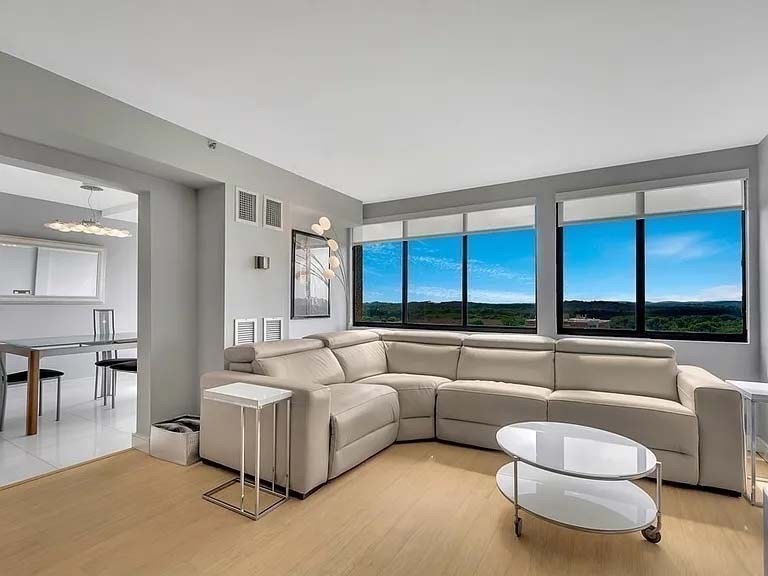 250 Hammond Pond Parkway # 1505N