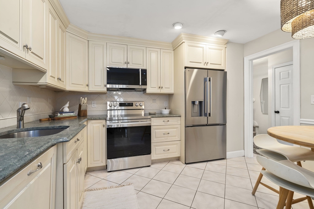 160 Pine Street # 12