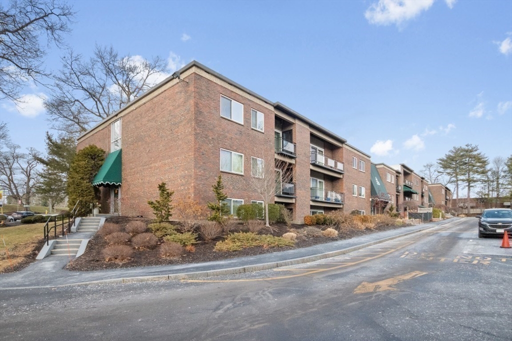 1202 Greendale Ave # 133