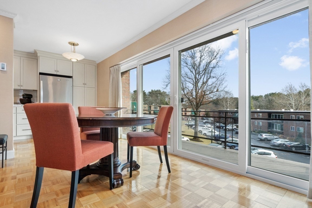 1202 Greendale Ave # 133