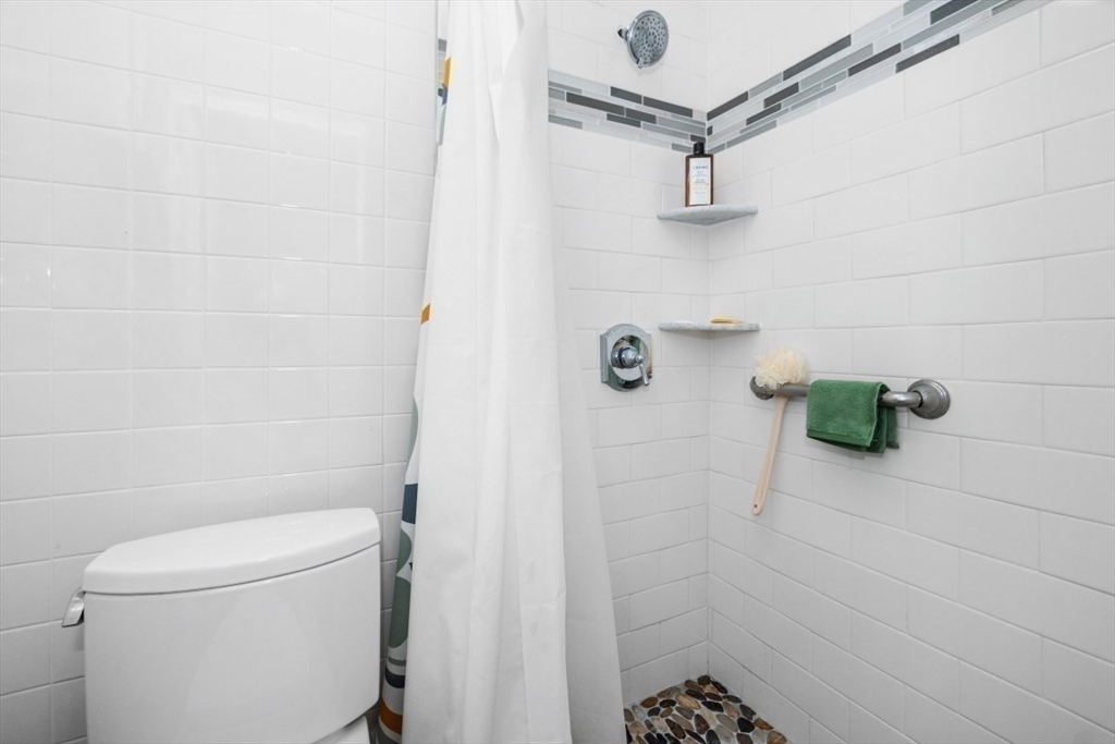 1202 Greendale Ave # 133