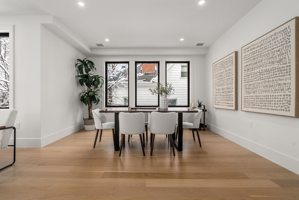 116 Thorndike St # 2