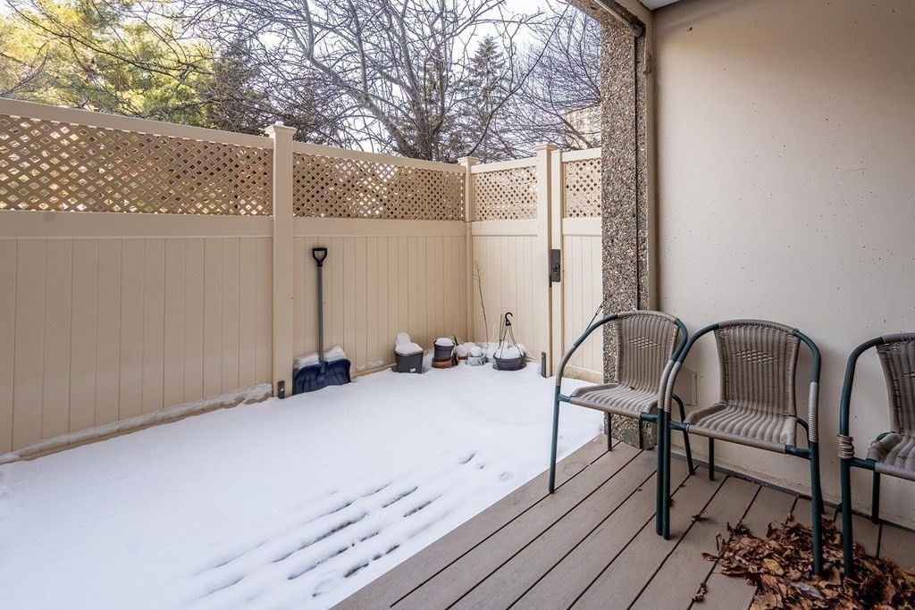 250 Hammond Pond Parkway # 213S