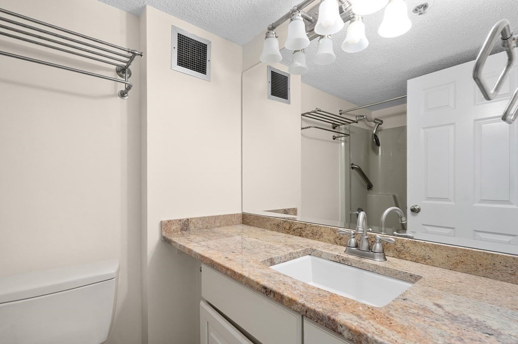 250 Hammond Pond Parkway # 213S