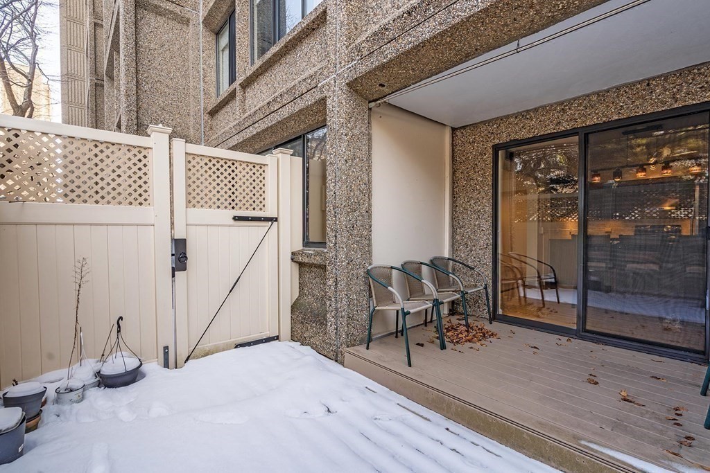 250 Hammond Pond Parkway # 213S