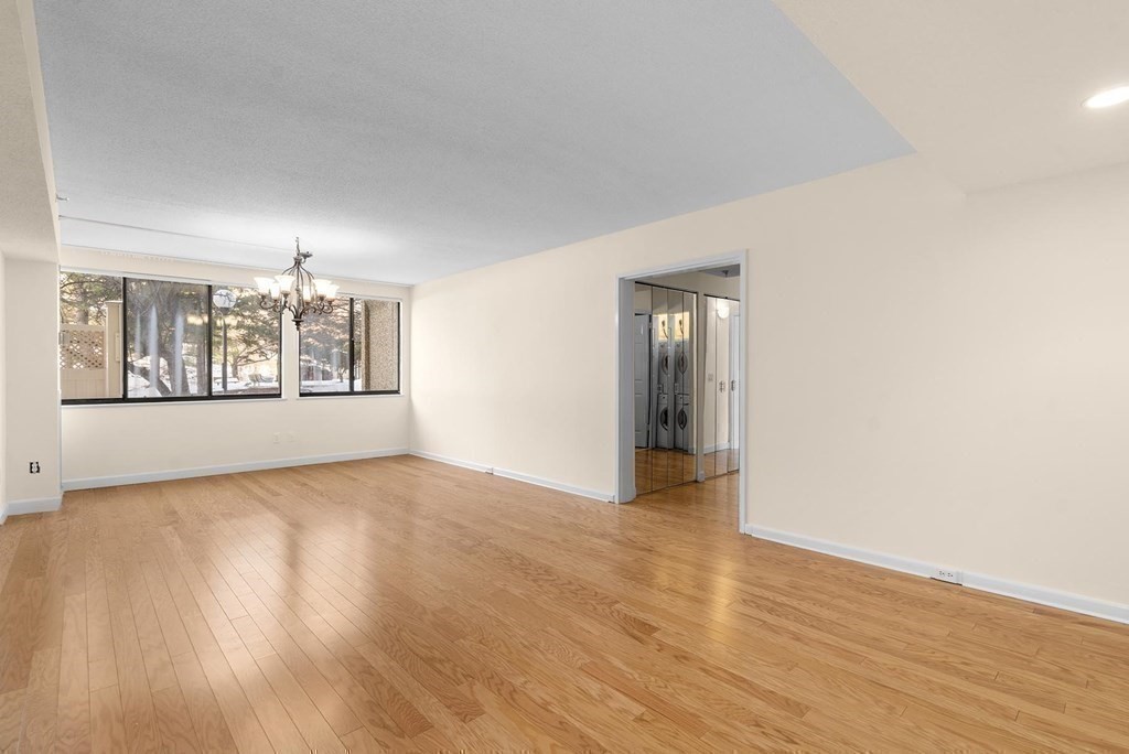 250 Hammond Pond Parkway # 213S