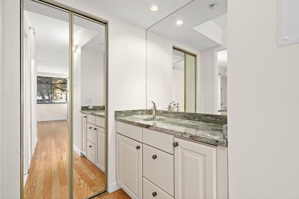 250 Hammond Pond Parkway # 213S