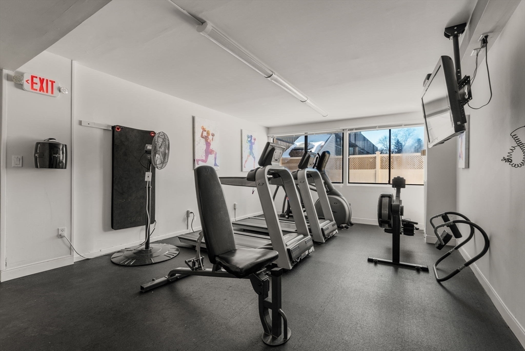 250 Hammond Pond Parkway # 1205N