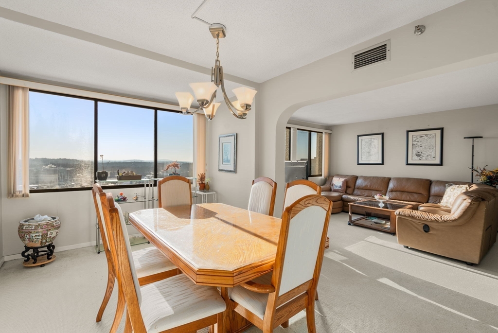 250 Hammond Pond Parkway # 1205N