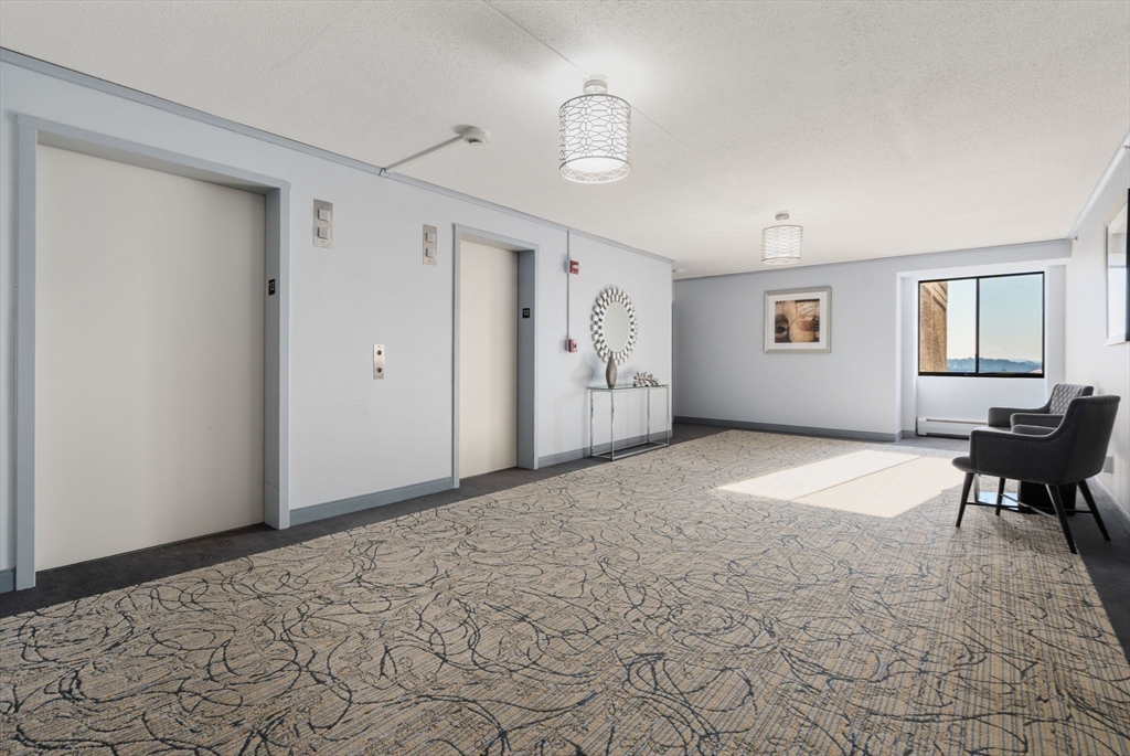 250 Hammond Pond Parkway # 1205N