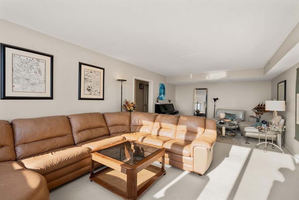 250 Hammond Pond Parkway # 1205N