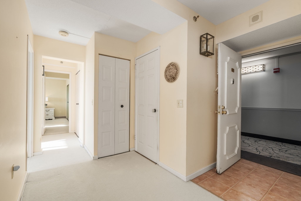 250 Hammond Pond Parkway # 1205N