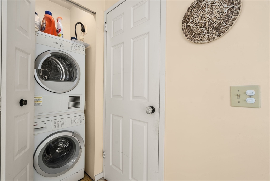 250 Hammond Pond Parkway # 1205N