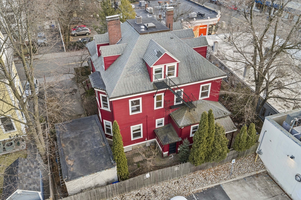 62 Fuller St