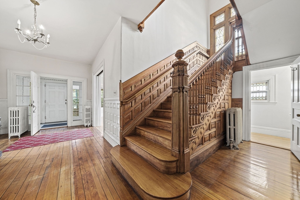 62 Fuller St