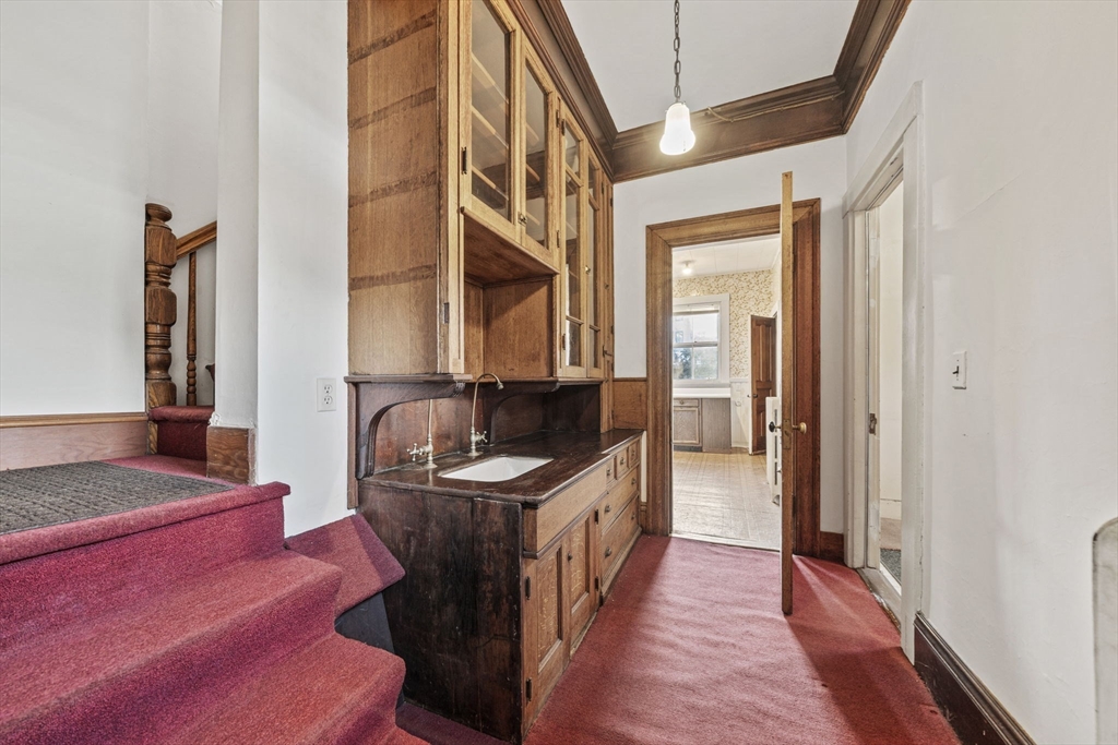 62 Fuller St