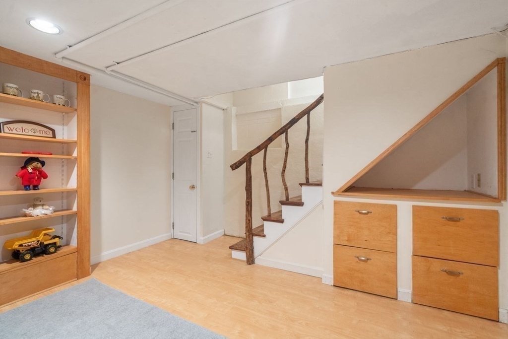 123 Walnut Hill Road