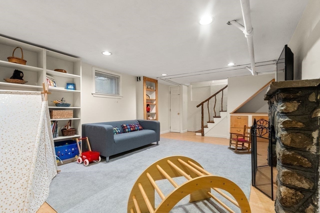 123 Walnut Hill Road