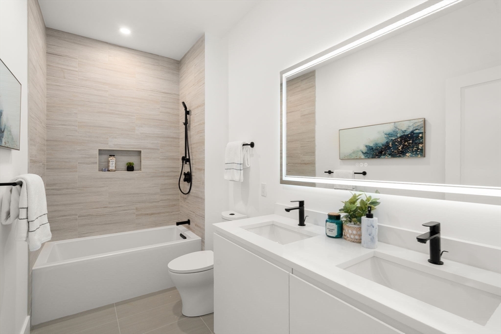 16 Stearns Rd 103 # 103