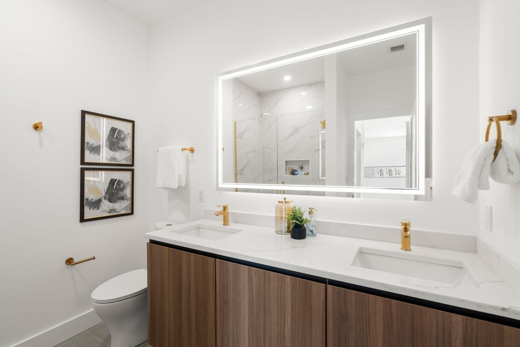 16 Stearns Rd 103 # 103