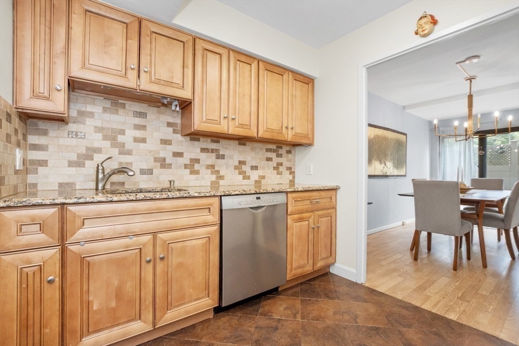 250 Hammond Pond Pkwy # 102N