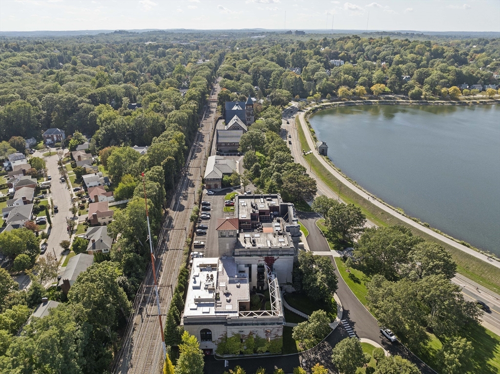 2420 Beacon Street # 401