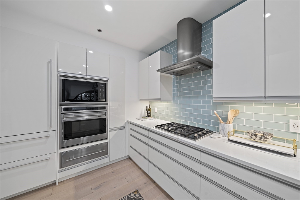 2420 Beacon Street # 401