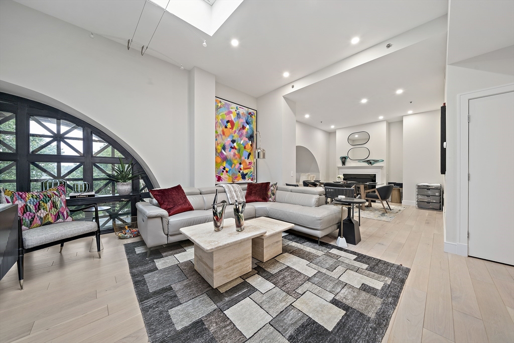 2420 Beacon Street # 401