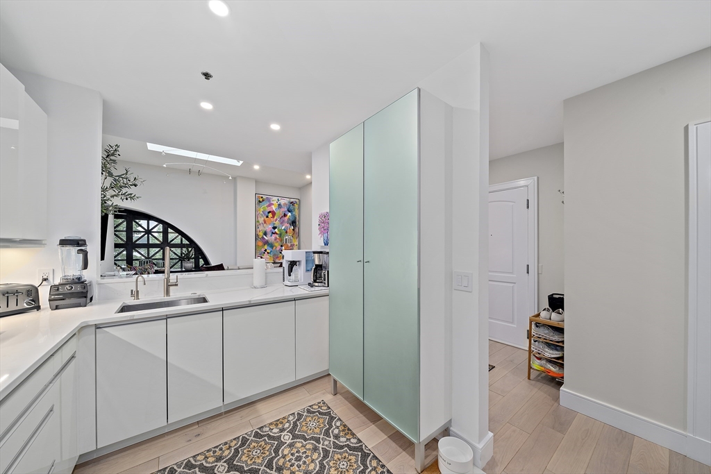 2420 Beacon Street # 401